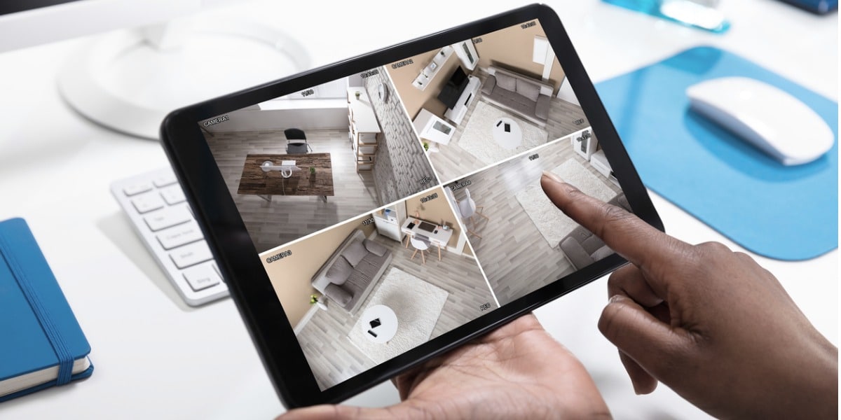 persons-hand-monitoring-cctv-footage-on-tablet-picture-id1150345192-3 persons-hand-monitoring-cctv-footage-on-tablet-picture-id1150345192-3